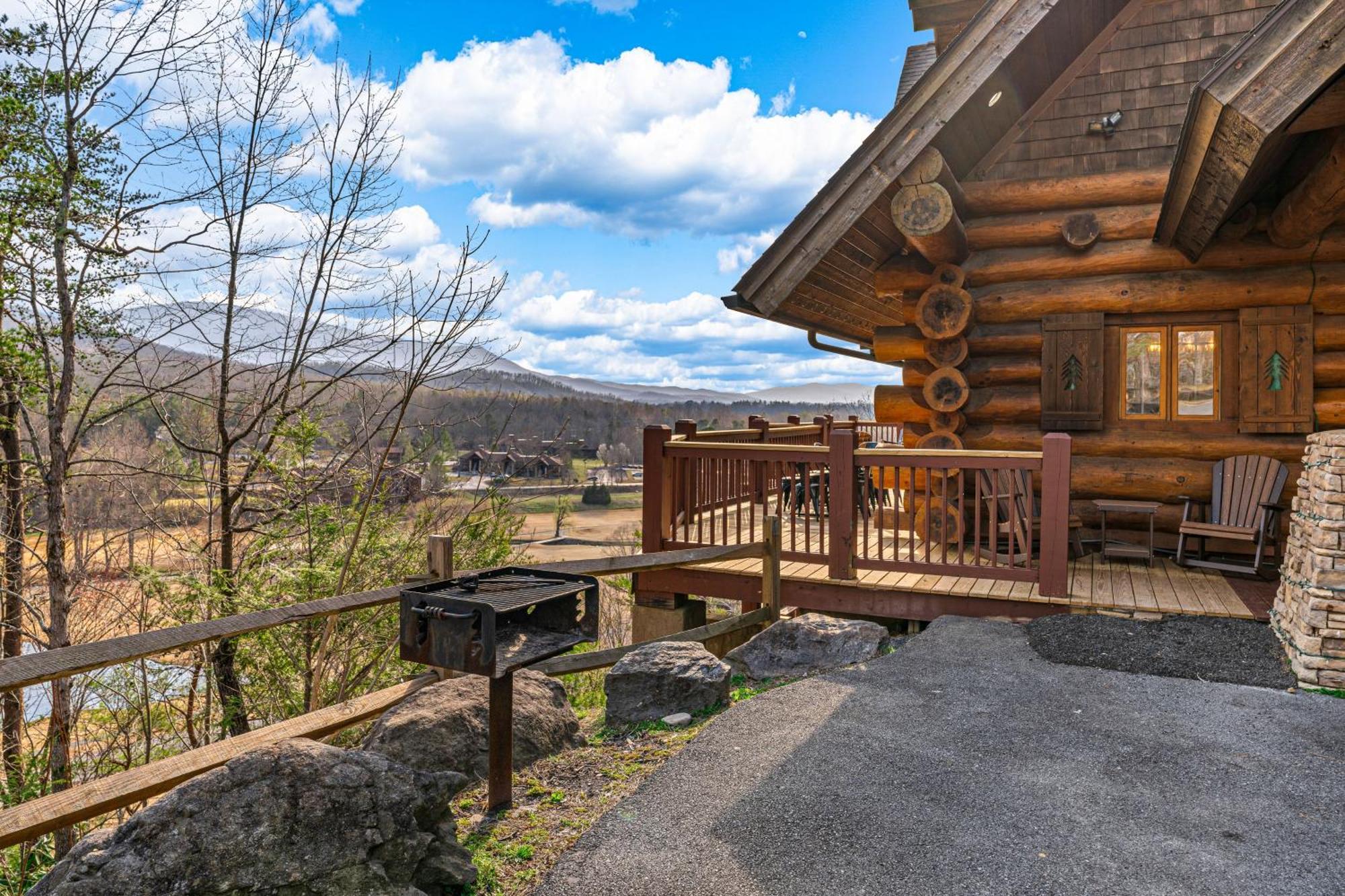 Beary Content Gatlinburg Exterior photo